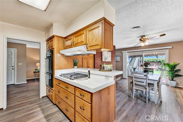 1309 N Linwood Avenue, Santa Ana CA: https://media.crmls.org/medias/c6a8c57b-3f03-46d7-bee2-b6411ffaf546.jpg