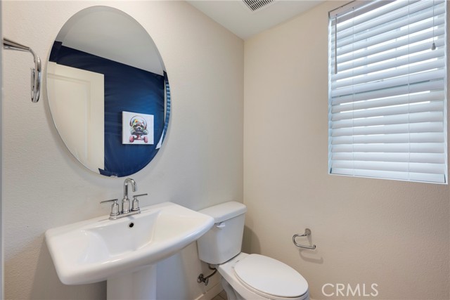 Detail Gallery Image 19 of 37 For 1578 Topeka #3,  Placentia,  CA 92870 - 1 Beds | 1/1 Baths