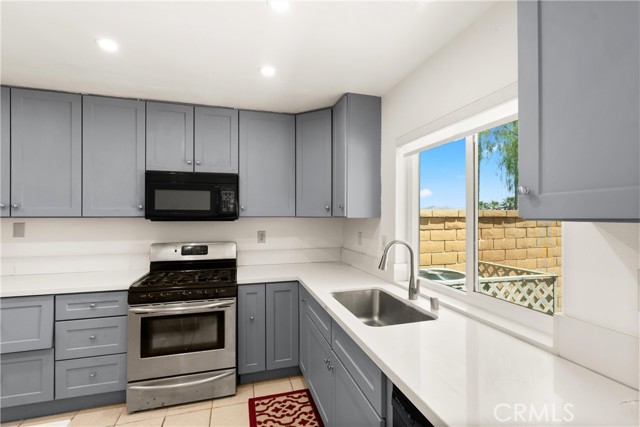 104 Calle Renata, San Dimas CA: https://media.crmls.org/medias/c6a95910-430d-41f8-bfa1-9168955e8329.jpg