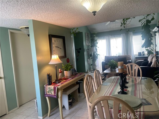 Detail Gallery Image 7 of 17 For 619 Bristol #17,  Santa Ana,  CA 92703 - 1 Beds | 1 Baths