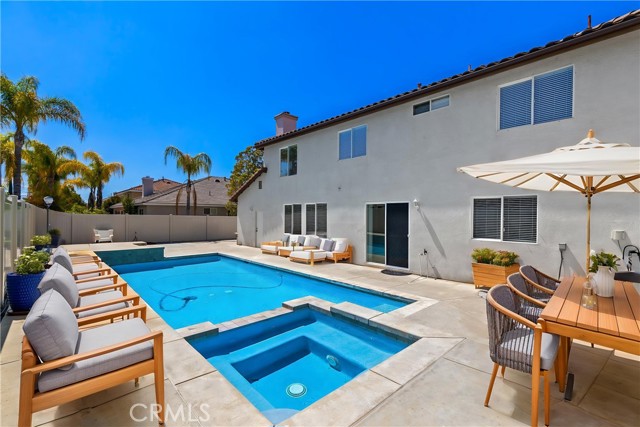 Detail Gallery Image 3 of 48 For 26054 Pine St, Murrieta,  CA 92563 - 5 Beds | 4/1 Baths
