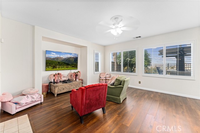 Image 7 of 40 For 28880 Avalon Avenue