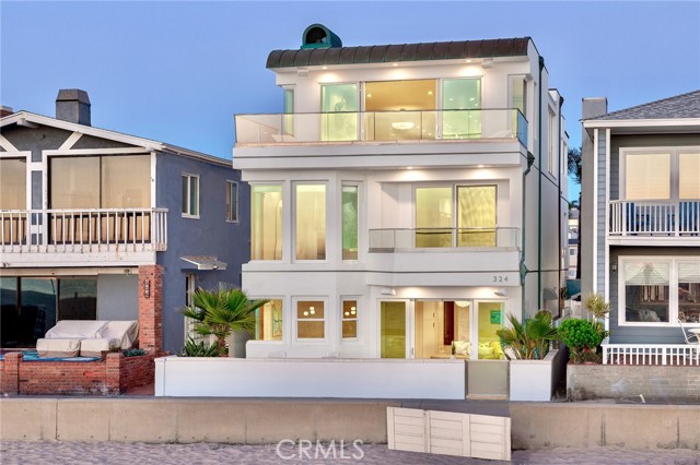 324 The Strand, Hermosa Beach, California 90254, 4 Bedrooms Bedrooms, ,3 BathroomsBathrooms,Residential,For Sale,The Strand,SB23162600