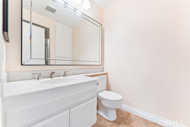 44 W Yale, Irvine CA: https://media.crmls.org/medias/c6b07195-c3db-4c55-8c2e-90abd5533a61.jpg