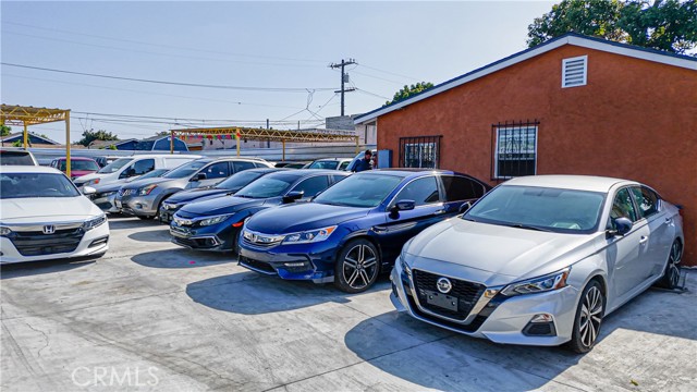 1523 Nadeau Street, Los Angeles, California 90001, ,Commercial Sale,For Sale,1523 Nadeau Street,CRDW24127657
