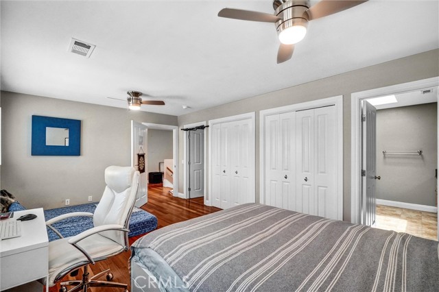 1 Deerwood W, Irvine CA: https://media.crmls.org/medias/c6b1be4a-1c91-4f3d-9514-68aa4c35c5a3.jpg