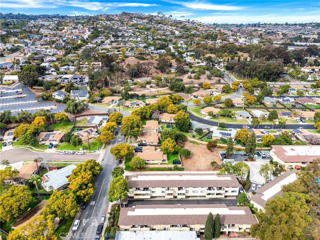 https://media.crmls.org/medias/c6b213d6-d1a3-4172-9022-eb2f41eb4c54.jpg?preset=X-Large