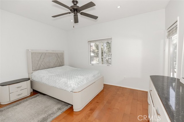 11124 Burbank Boulevard, North Hollywood CA: https://media.crmls.org/medias/c6b2dd0e-2563-4700-b59e-6ed5a95e7575.jpg