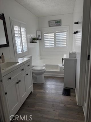 4901 Green River, Corona CA: https://media.crmls.org/medias/c6b2f253-548f-4247-811f-c7b9b905d1e1.jpg