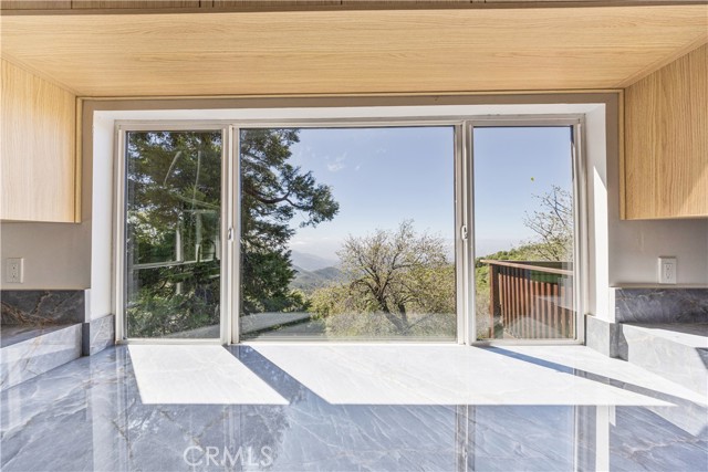 2 Bed Home for Sale in Lake Arrowhead, California