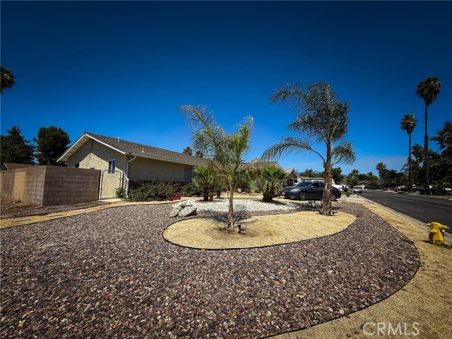 Detail Gallery Image 4 of 30 For 40414 Marsha Ct, Hemet,  CA 92544 - 3 Beds | 2 Baths