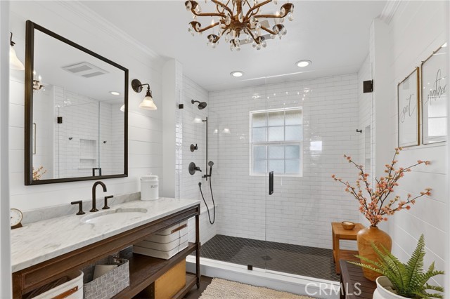 Detail Gallery Image 6 of 62 For 27604 Matterhorn Drive, Lake Arrowhead,  CA 92352 - 3 Beds | 2/1 Baths