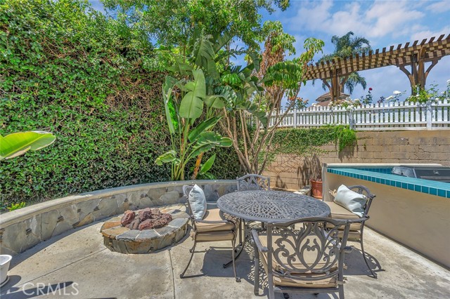 6041 Calle Mirador, Yorba Linda CA: https://media.crmls.org/medias/c6b64cf8-bab4-4403-905e-e82af6504330.jpg