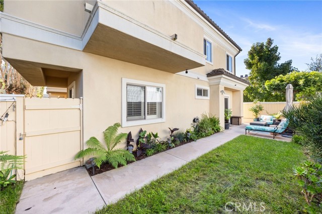 2413 Rockefeller Lane, Redondo Beach, California 90278, 3 Bedrooms Bedrooms, ,2 BathroomsBathrooms,Residential,For Sale,Rockefeller,PW25000404