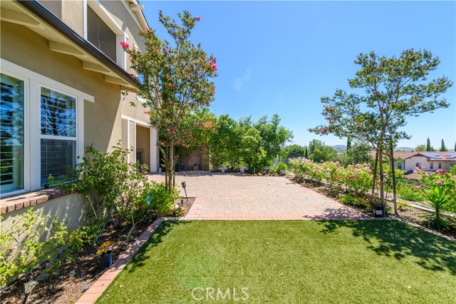 62 Heirloom, Irvine CA: https://media.crmls.org/medias/c6b70154-45f7-4065-8a8d-94cce6939ae8.jpg