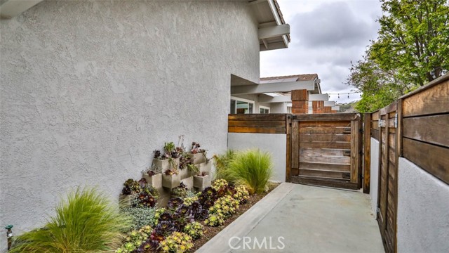 204 Calle Del Juego, San Clemente CA: https://media.crmls.org/medias/c6b73c91-4479-475d-b08e-529e269e400a.jpg