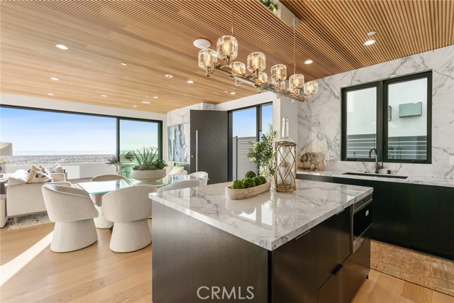 Detail Gallery Image 8 of 30 For 5007 Seashore, Newport Beach,  CA 92663 - 3 Beds | 2/2 Baths