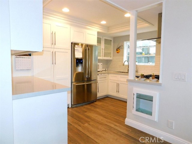 Detail Gallery Image 4 of 24 For 814 Cliff Dr, Laguna Beach,  CA 92651 - 3 Beds | 2/1 Baths