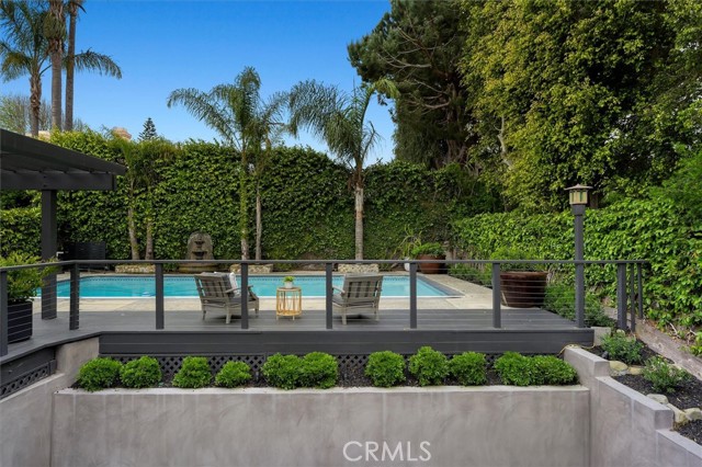 1012 10th Street, Manhattan Beach CA: https://media.crmls.org/medias/c6b962e3-ec41-4595-9c63-c589b9fd51a8.jpg