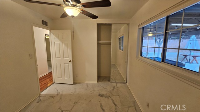 Detail Gallery Image 13 of 24 For 19668 Crystal Springs Ct, Newhall,  CA 91321 - 3 Beds | 2 Baths