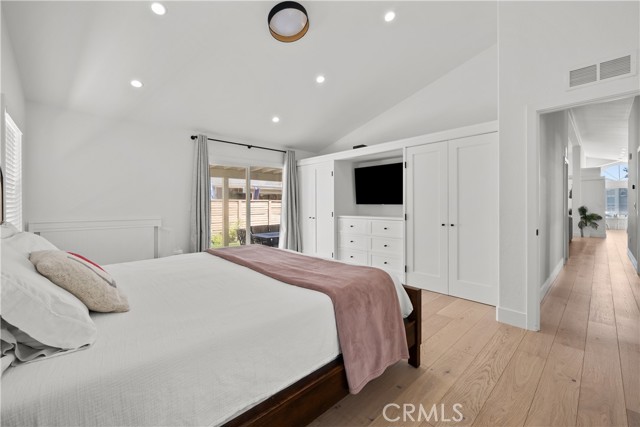 Detail Gallery Image 15 of 29 For 19983 Crestview Dr, Canyon Country,  CA 91351 - 3 Beds | 2 Baths