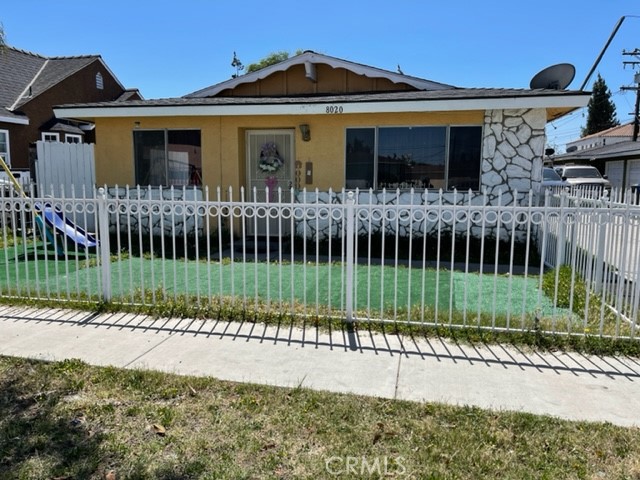 8018 1st Street, Paramount, California 90723, ,Residential Income,For Sale,1st,WS22074218
