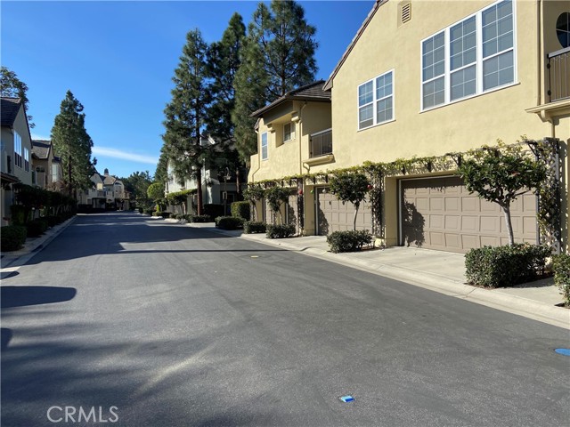 40 Anjou, Newport Coast CA: https://media.crmls.org/medias/c6bb2e90-5bc1-43ea-9303-d65cb19ff79a.jpg