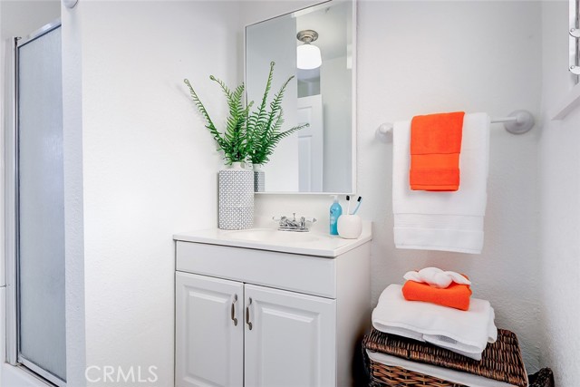 533 13th Street, Manhattan Beach, California 90266, 2 Bedrooms Bedrooms, ,1 BathroomBathrooms,Residential,Sold,13th,SB23018975