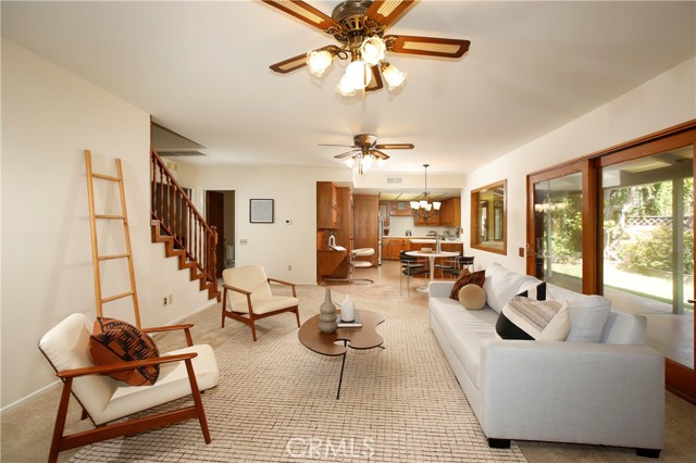 3950 Hamilton Lane, La Crescenta CA: https://media.crmls.org/medias/c6bb5039-8e62-4f57-8a7a-b7455d714bff.jpg