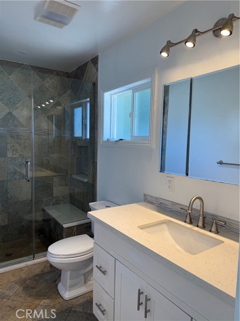 Detail Gallery Image 6 of 18 For 2308 Harriman Ln #D,  Redondo Beach,  CA 90278 - 2 Beds | 1/1 Baths