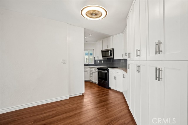 1108 Camino Real, Redondo Beach, California 90277, 3 Bedrooms Bedrooms, ,1 BathroomBathrooms,Residential,For Sale,Camino Real,SB26060949