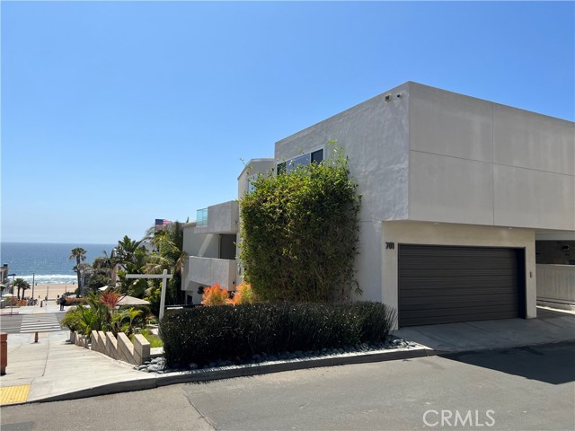 701 Bayview Drive, Manhattan Beach, California 90266, 3 Bedrooms Bedrooms, ,3 BathroomsBathrooms,Residential,Sold,Bayview,SB22103178
