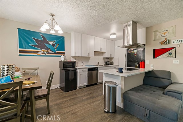 458 Nord Avenue, Chico CA: https://media.crmls.org/medias/c6be6a3f-baf9-4603-8865-13b780bca5e6.jpg