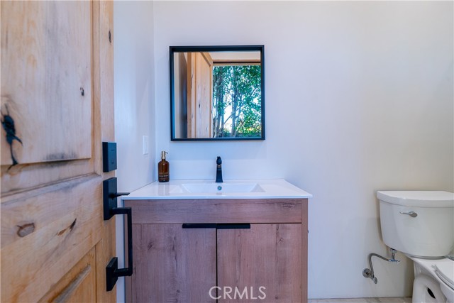 9240 Encino photo 42