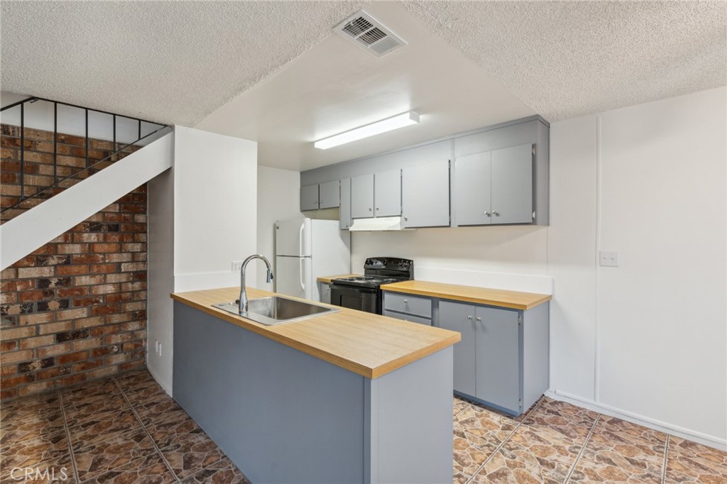 MLS #FR25050594 image #7