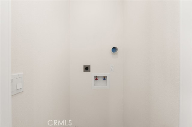 Image 27 of 47 For 2155 Euclid Avenue