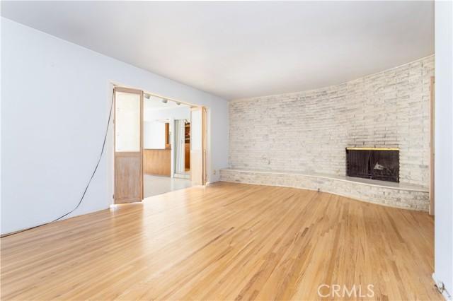 Detail Gallery Image 13 of 74 For 9826 Columbus, North Hills,  CA 91343 - 7 Beds | 5/1 Baths