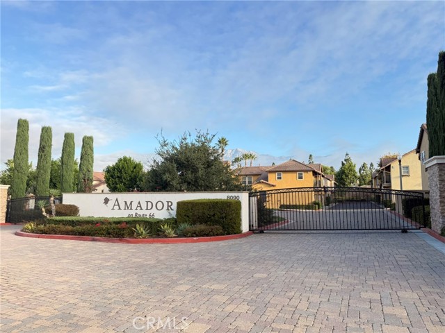 8090 Cornwall Court, Rancho Cucamonga CA: https://media.crmls.org/medias/c6c04835-386b-4c84-b44a-710caf90aa8a.jpg