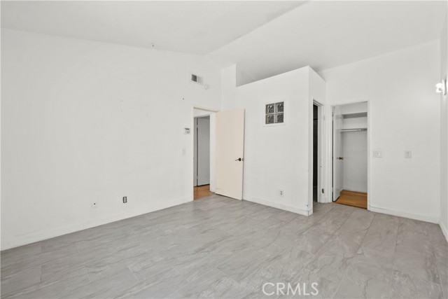 529 Hilltop, Palmdale CA: https://media.crmls.org/medias/c6c0fb98-63a0-4f09-959b-cee95d93a80e.jpg