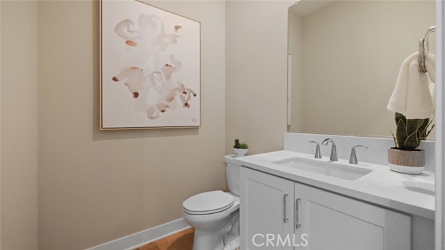 Detail Gallery Image 10 of 27 For 29642 Camino Oso, Valencia,  CA 91354 - 2 Beds | 2/1 Baths