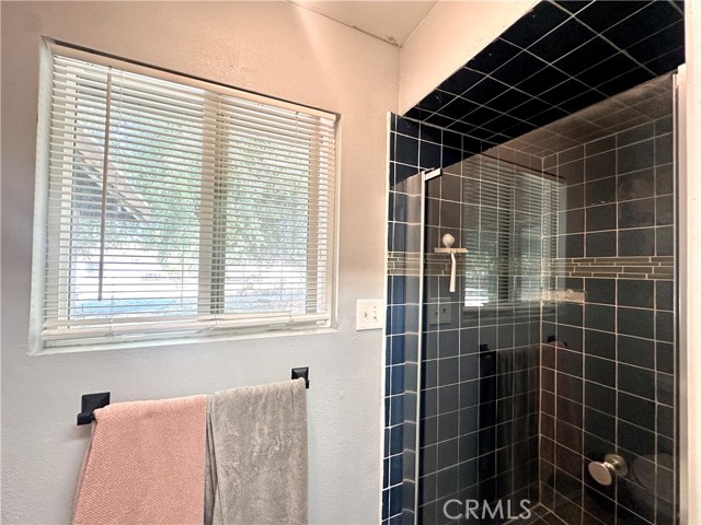 644 Whittendale Street, Bakersfield CA: https://media.crmls.org/medias/c6c26b91-89c6-474c-a9c3-029292098b2b.jpg