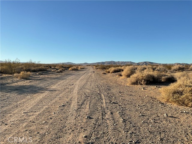 Detail Gallery Image 12 of 14 For 29000 Frontier, Helendale,  CA 92342 - – Beds | – Baths