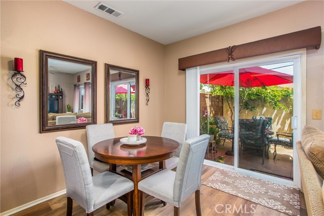 93 Kansas Street, Redlands CA: https://media.crmls.org/medias/c6c32417-da37-474a-8b1e-50f0ef1fa237.jpg