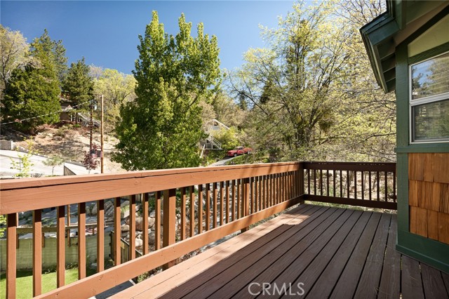 Detail Gallery Image 3 of 26 For 32296 Fern Dr, Running Springs,  CA 92382 - 5 Beds | 3 Baths