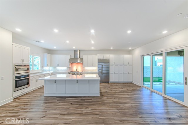 Detail Gallery Image 5 of 56 For 27503 Golden Currant, Valencia,  CA 91381 - 5 Beds | 4/1 Baths