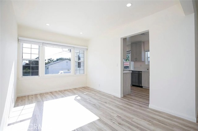 Detail Gallery Image 11 of 56 For 1606 Bel Aire Dr, Glendale,  CA 91201 - 2 Beds | 1 Baths