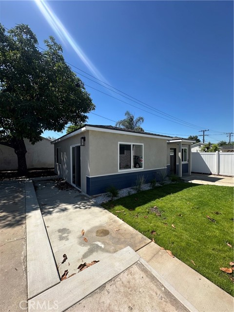 5776 Lockheed Avenue, Whittier CA: https://media.crmls.org/medias/c6c48e5b-a755-4645-a422-d202c13d4f25.jpg