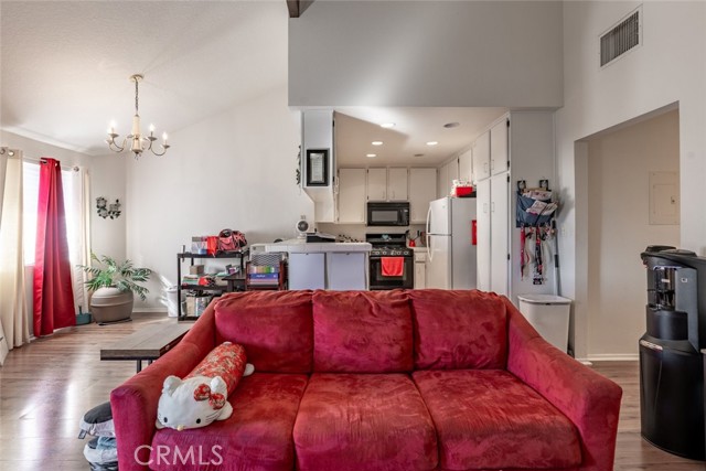 13144 Bromont Avenue, 10 photo 5