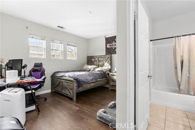 Detail Gallery Image 14 of 21 For 10 Edgartown, Ladera Ranch,  CA 92694 - 2 Beds | 2/1 Baths