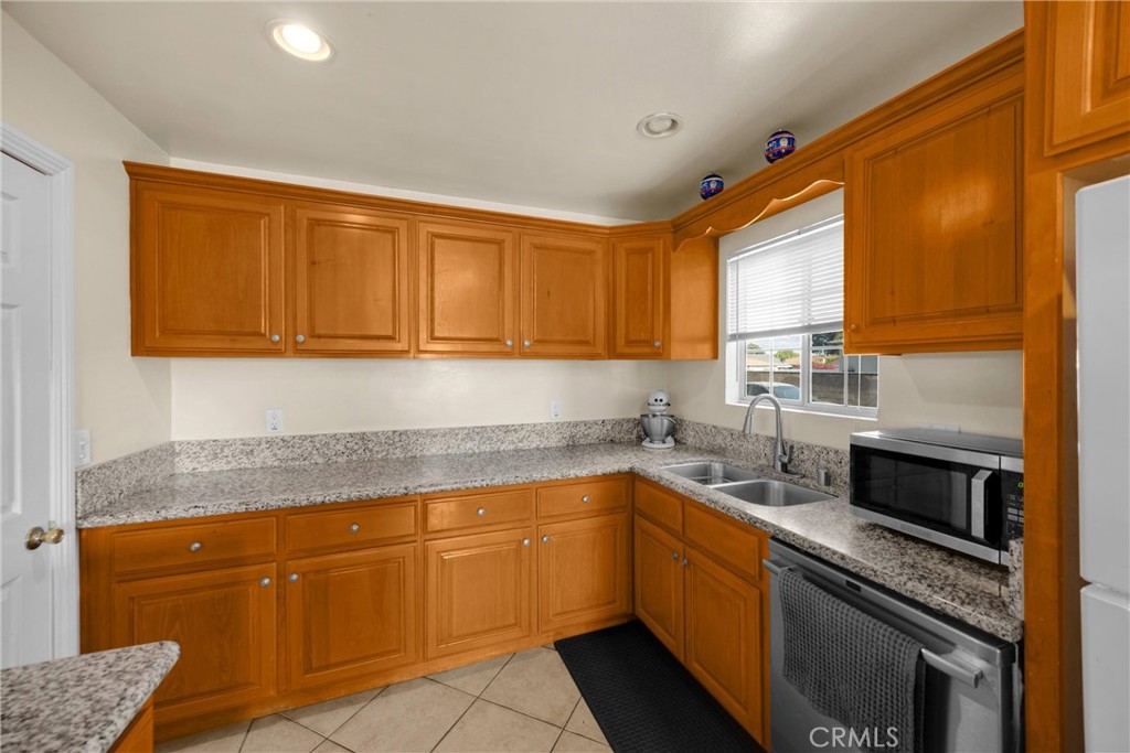 MLS #PW25155868 image #6
